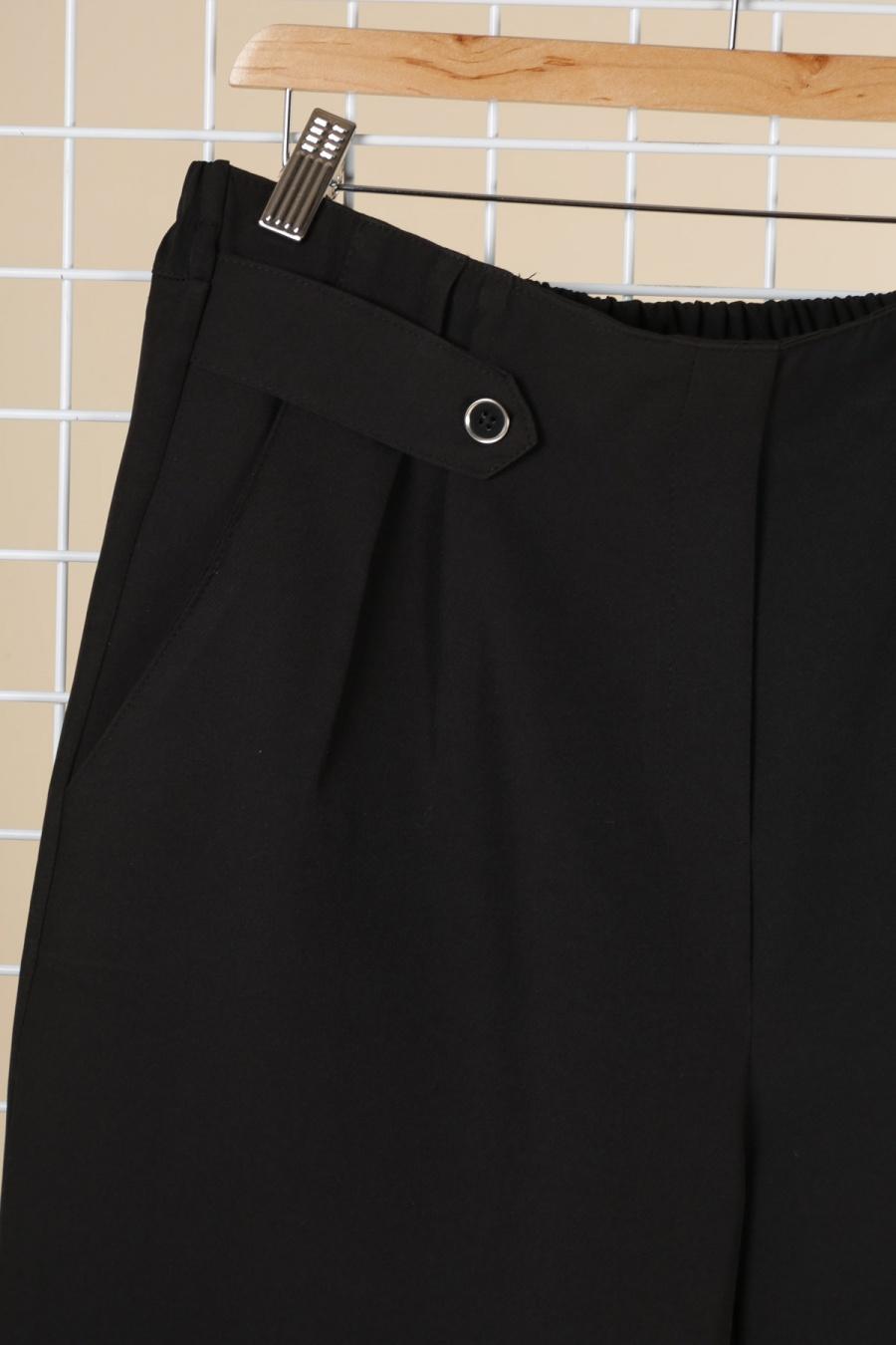 Le pantalon à boutons - Big Fab Fashion
