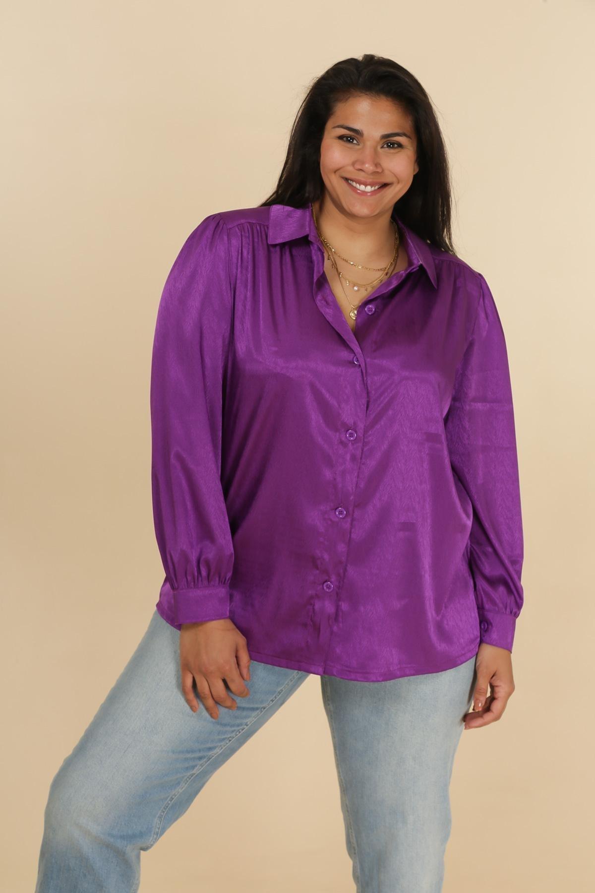 La chemise en satin
