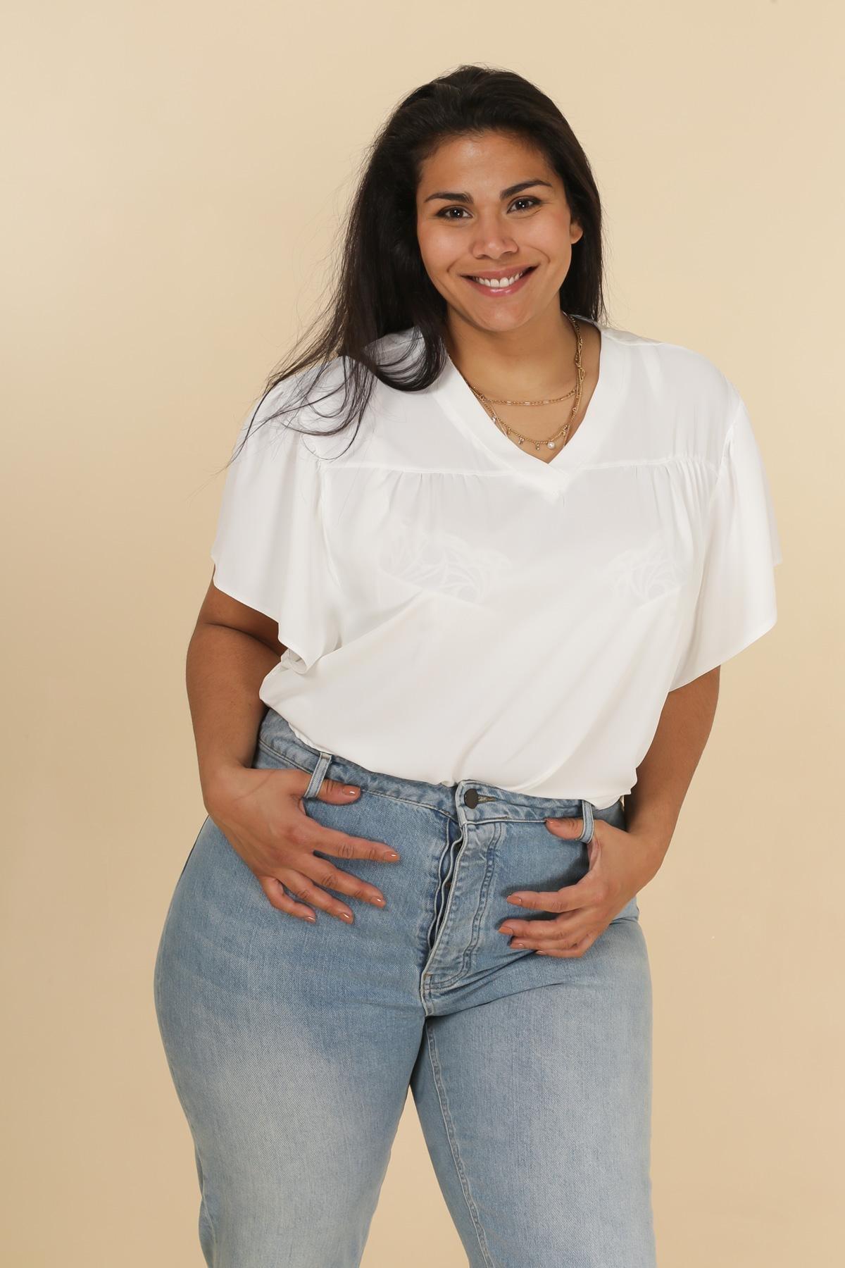 La blouse col V