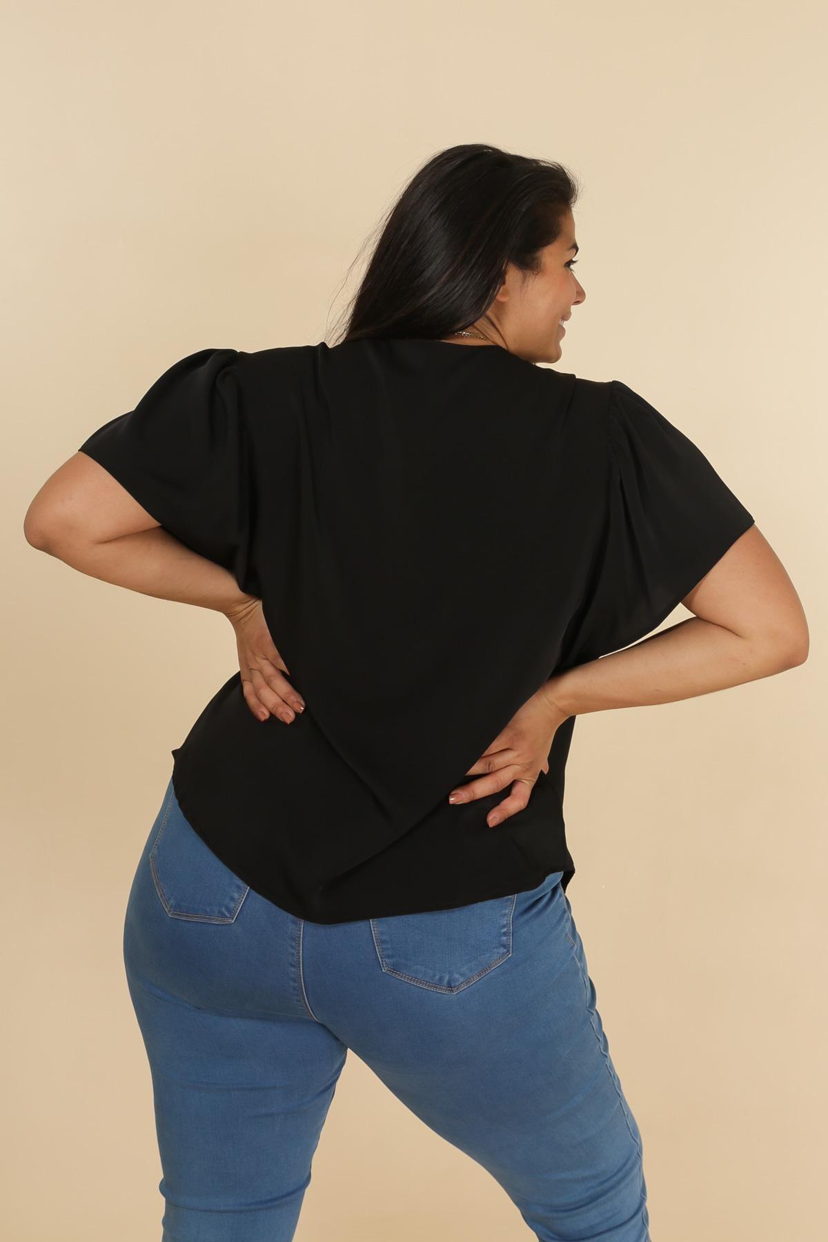La blouse col V - Big Fab Fashion
