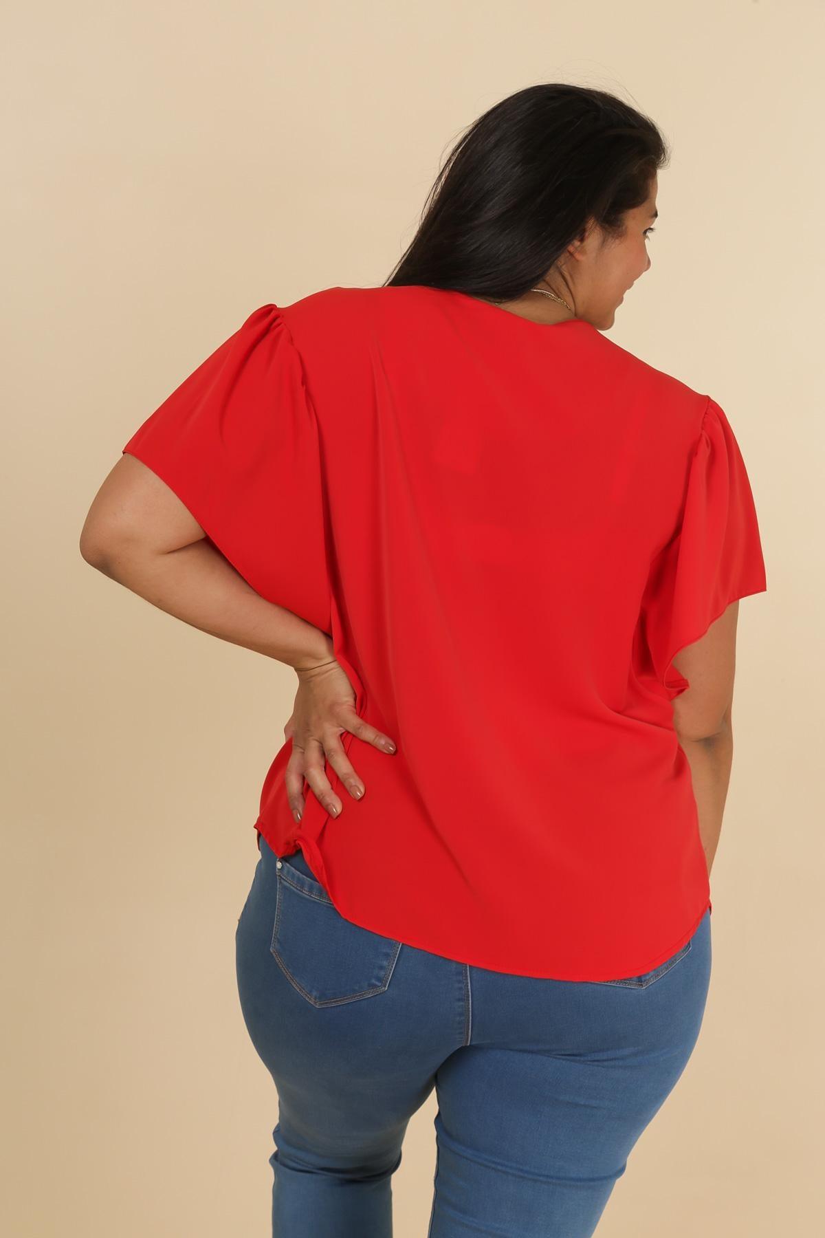 La blouse col V - Big Fab Fashion
