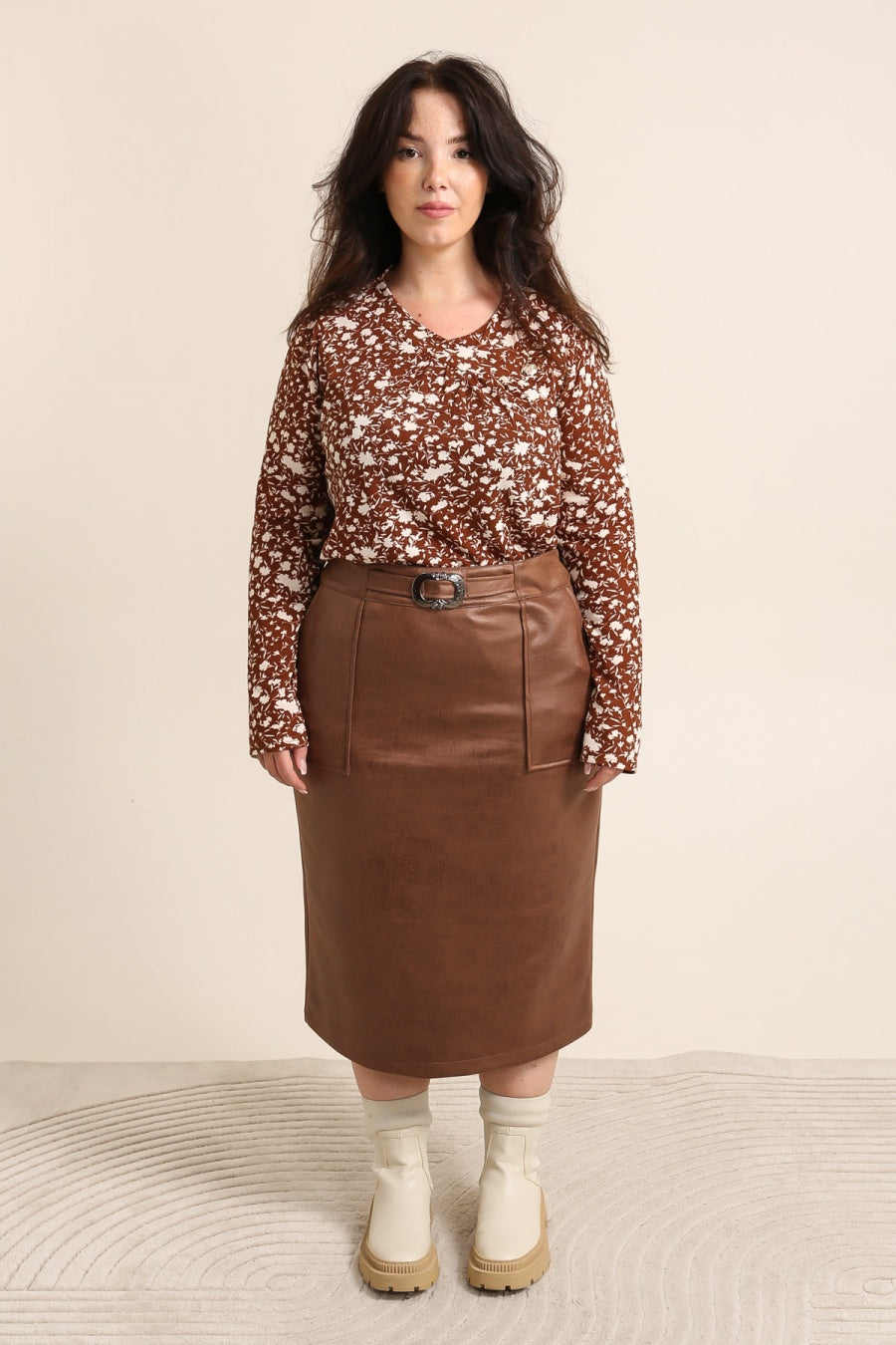 La jupe longue en simili cuir