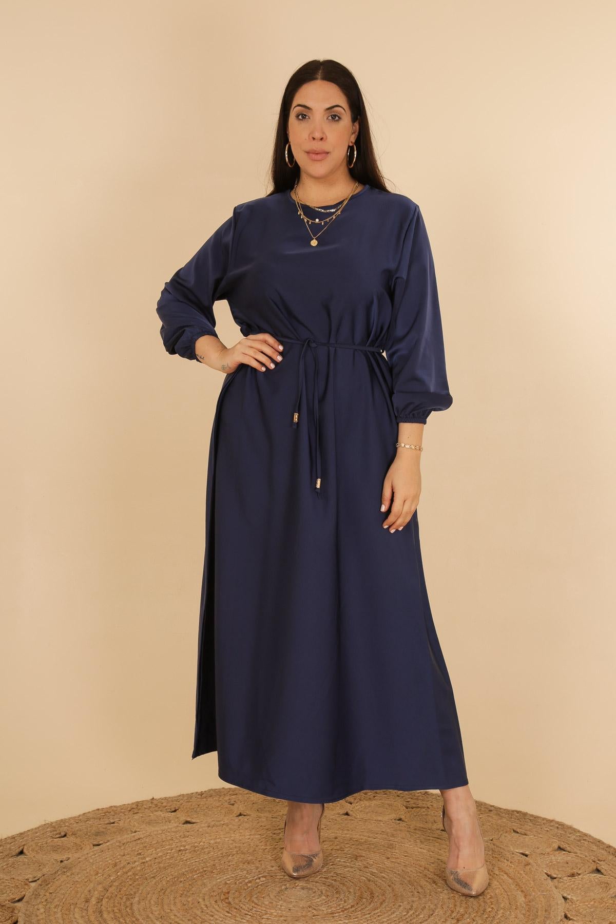 La robe longue satinée - Big Fab Fashion