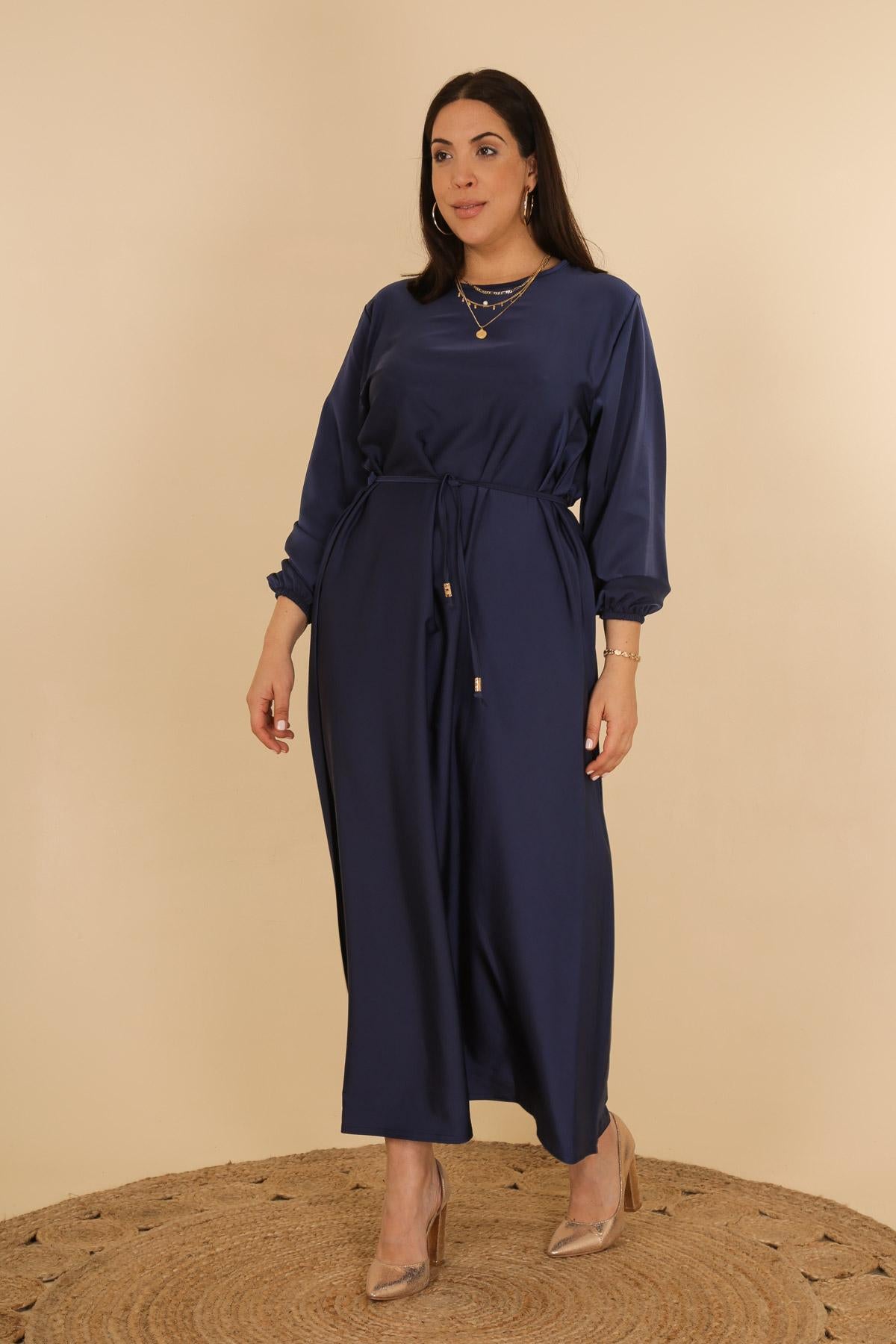 La robe longue satinée - Big Fab Fashion