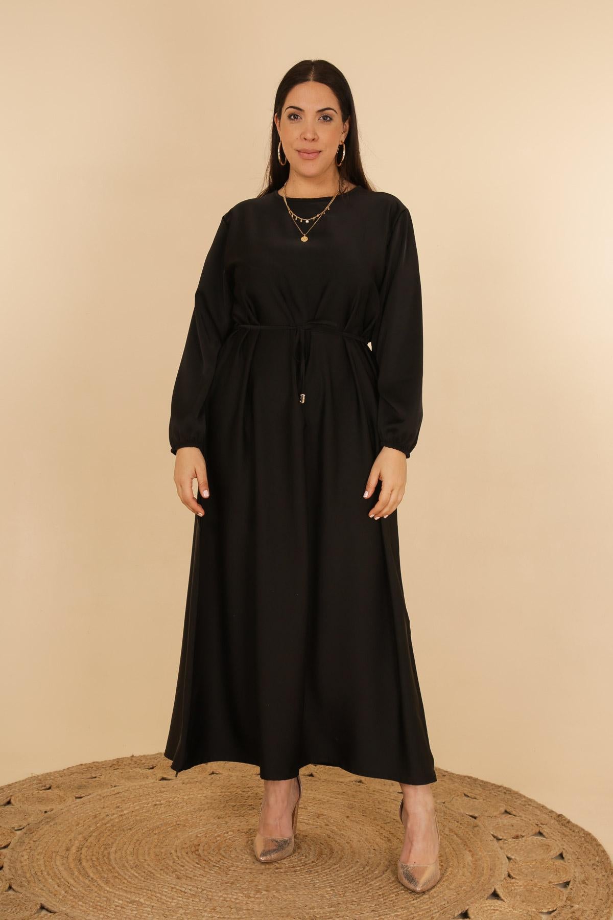 La robe longue satinée - Big Fab Fashion