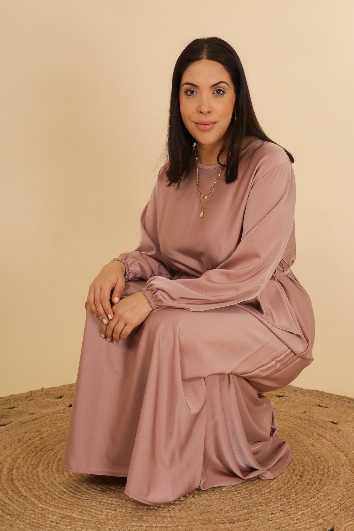 La robe longue satinée - Big Fab Fashion