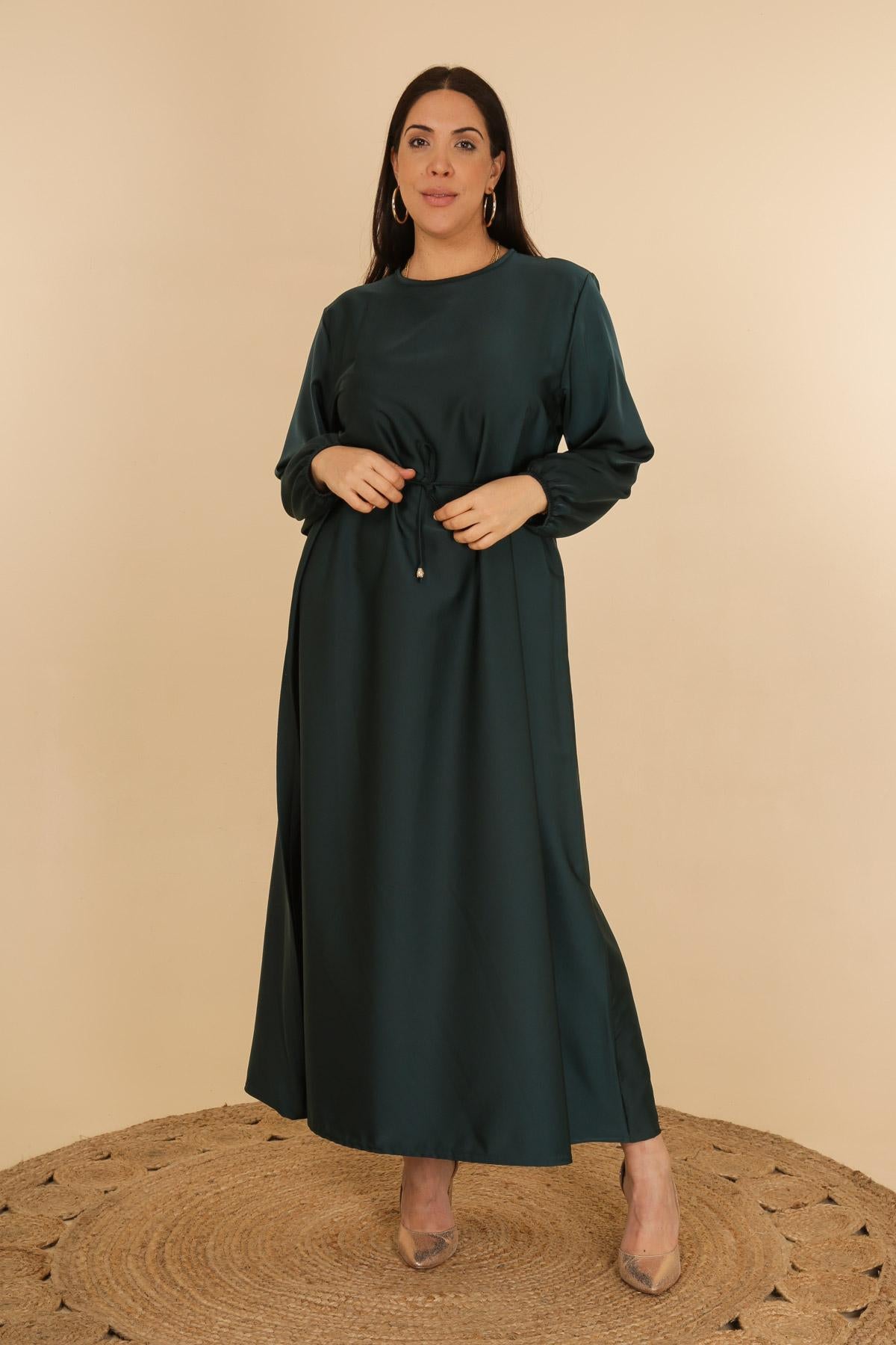 La robe longue satinée - Big Fab Fashion