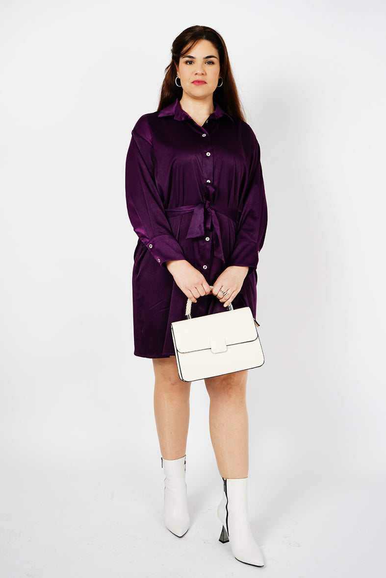 La robe chemise satinée