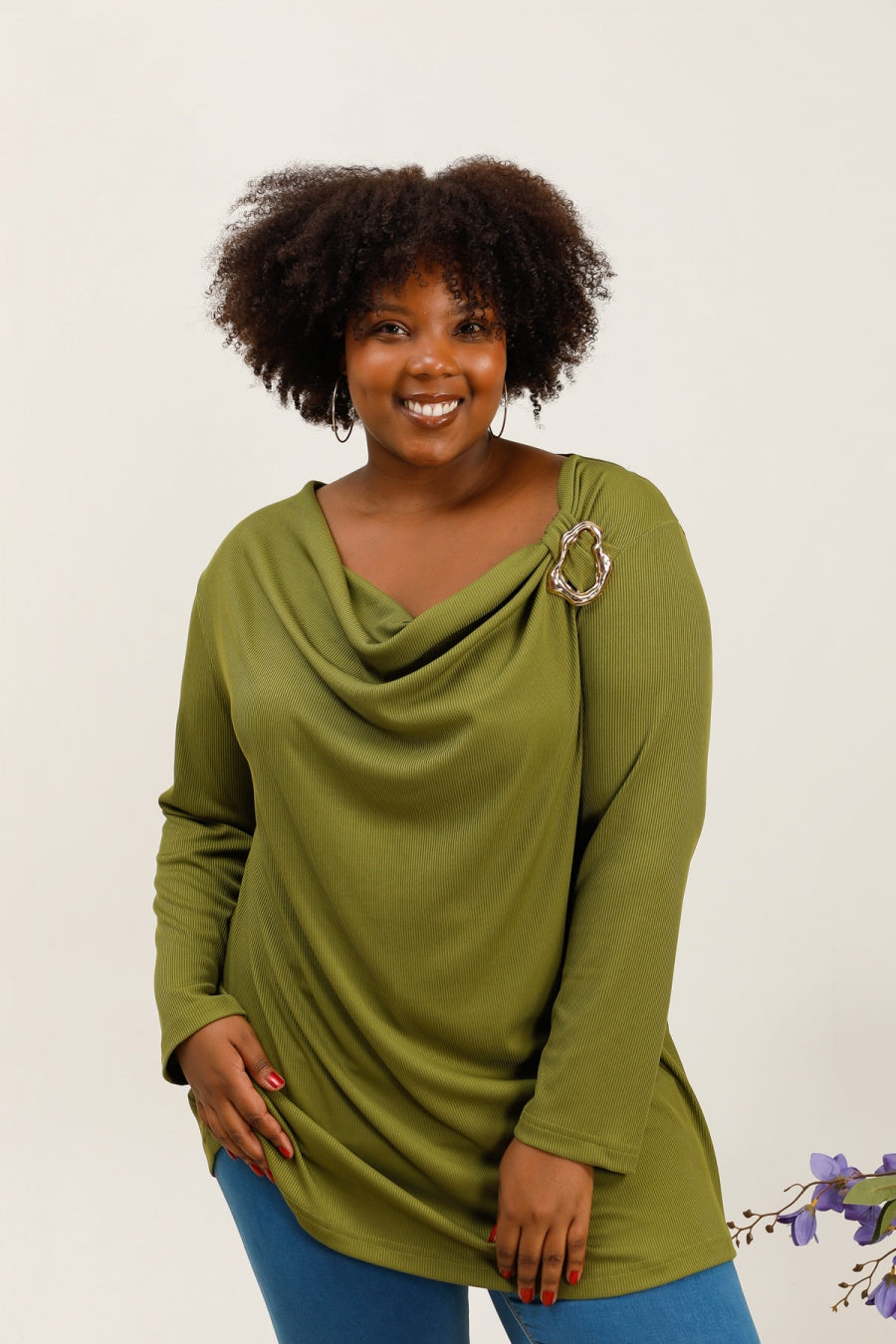 Le pull asymétrique
