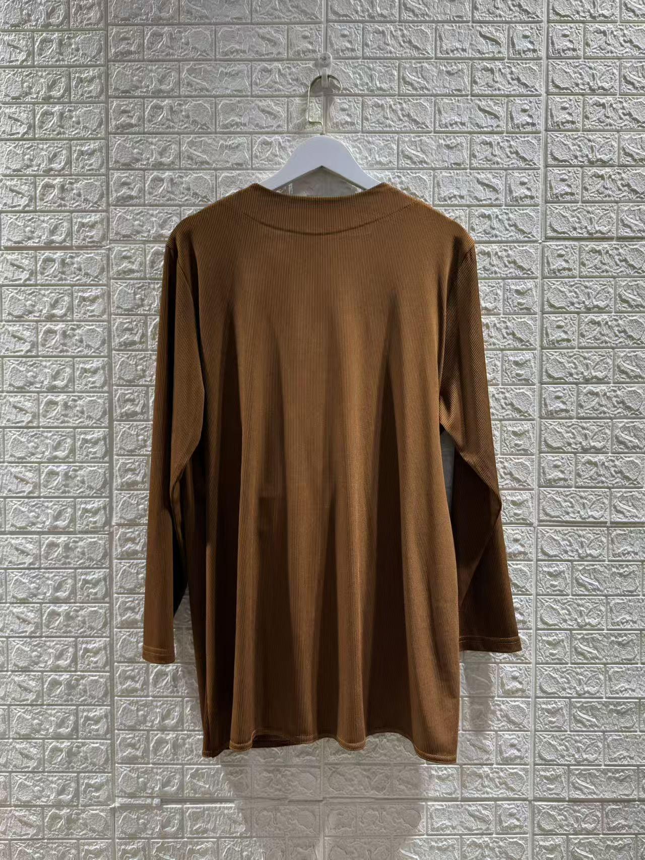 Le pull cache-cœur