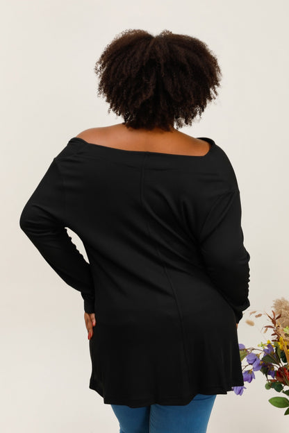 Le pull asymétrique