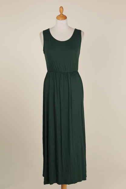 La robe à bretelles larges