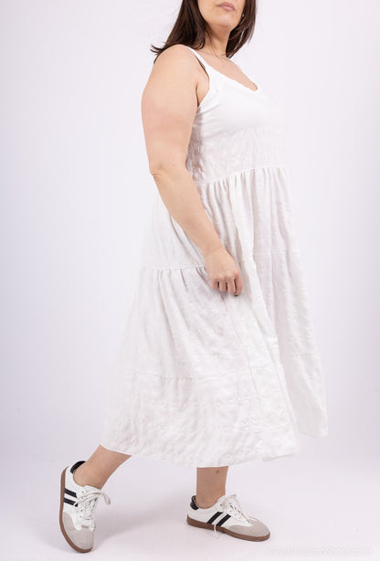 La robe babydoll à bretelles