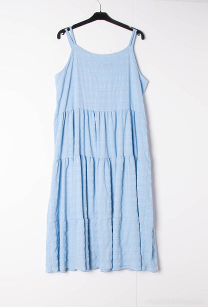La robe babydoll à bretelles