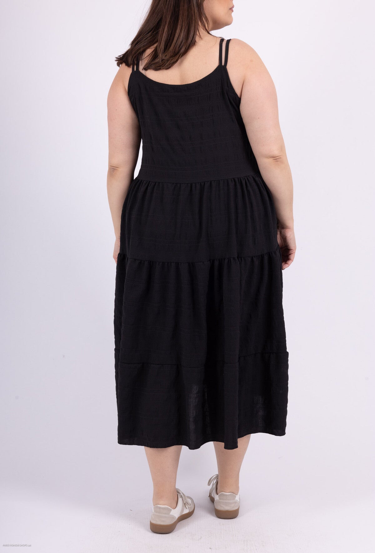 La robe babydoll à bretelles
