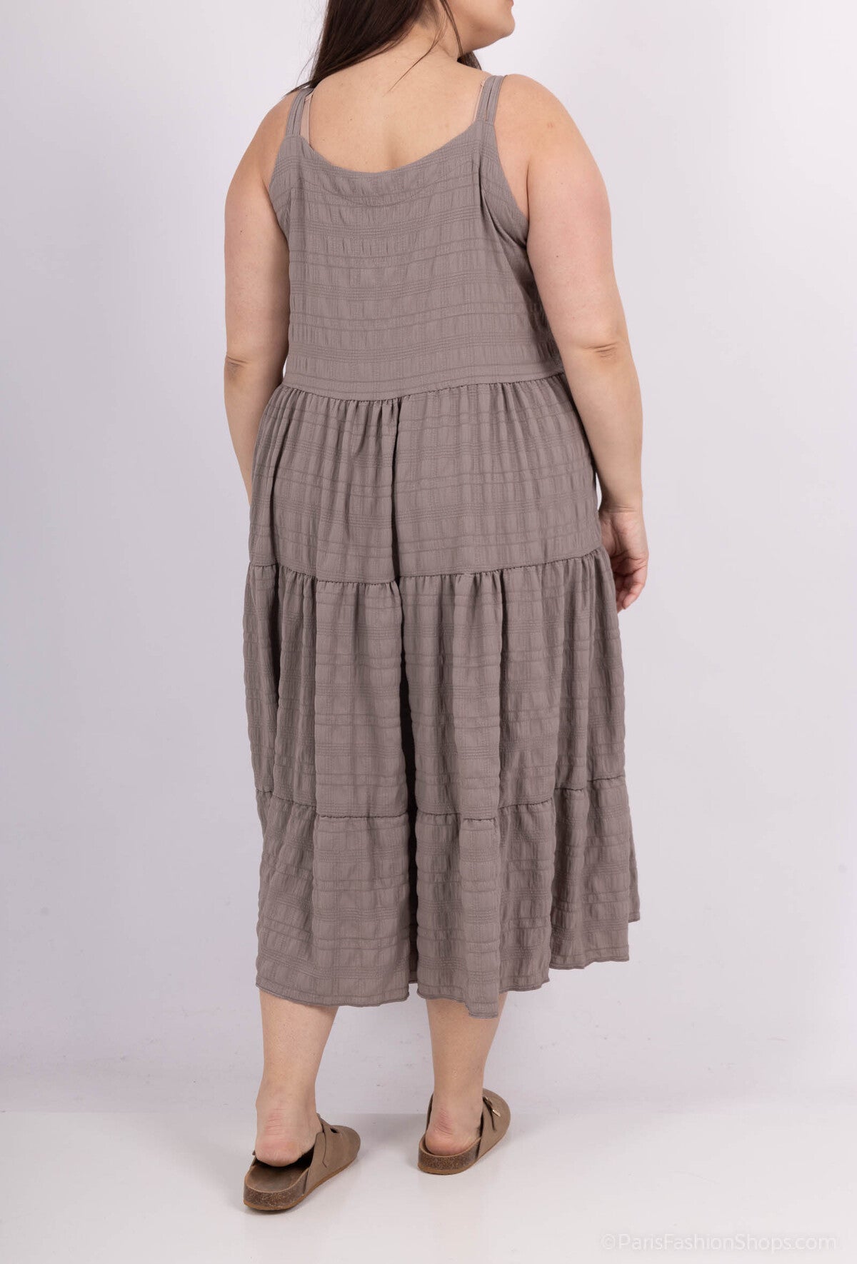 La robe babydoll à bretelles